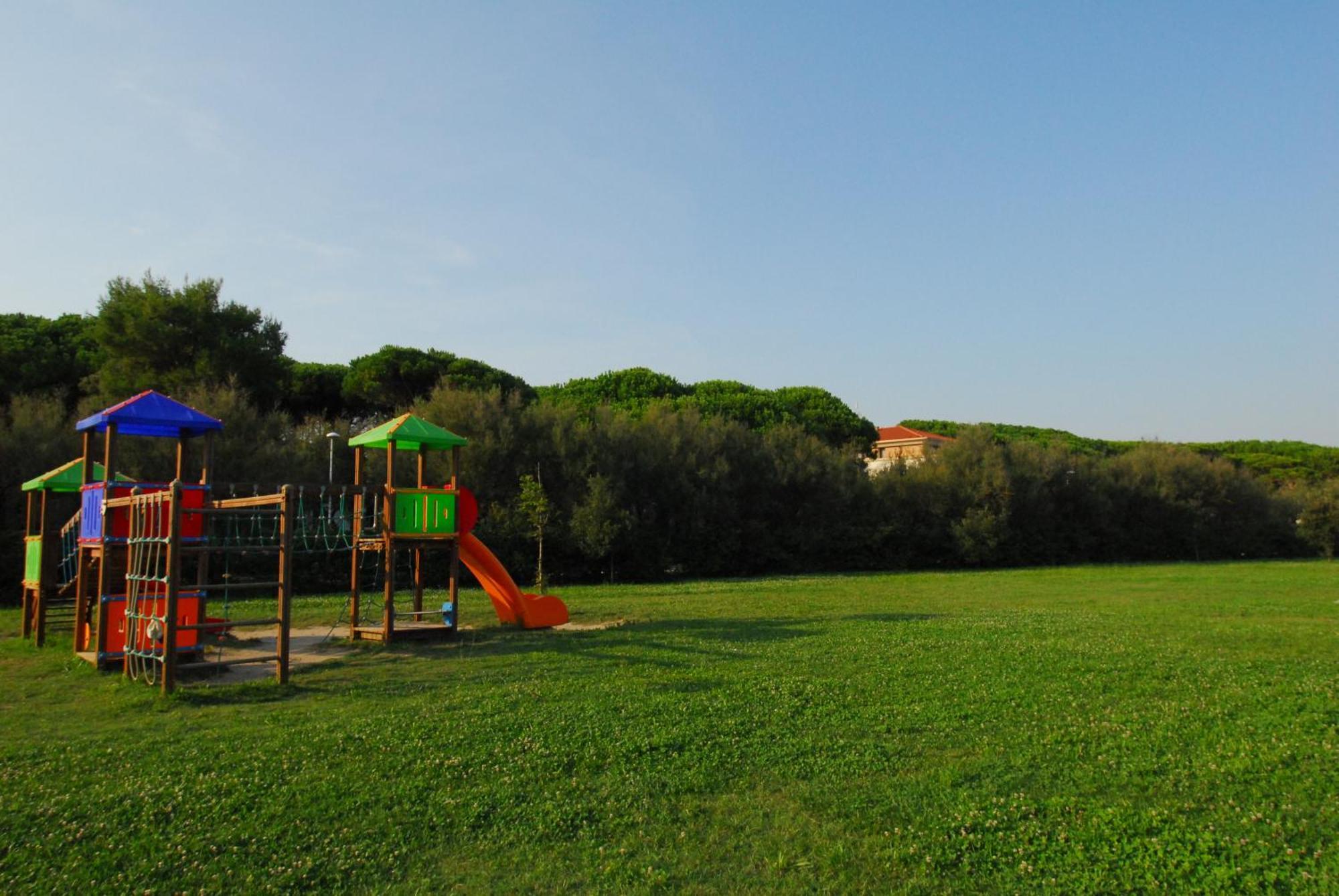 Residence Condominio Roma Eraclea Mare Bagian luar foto